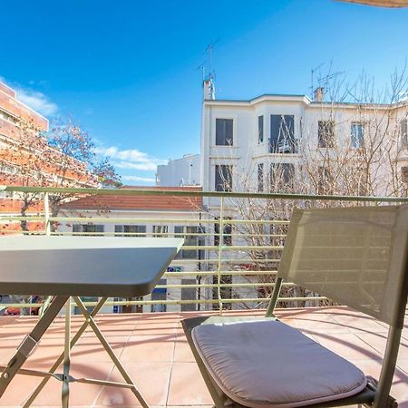 Bnb Renting Bright Design Flat Center Of Antibes Exterior foto