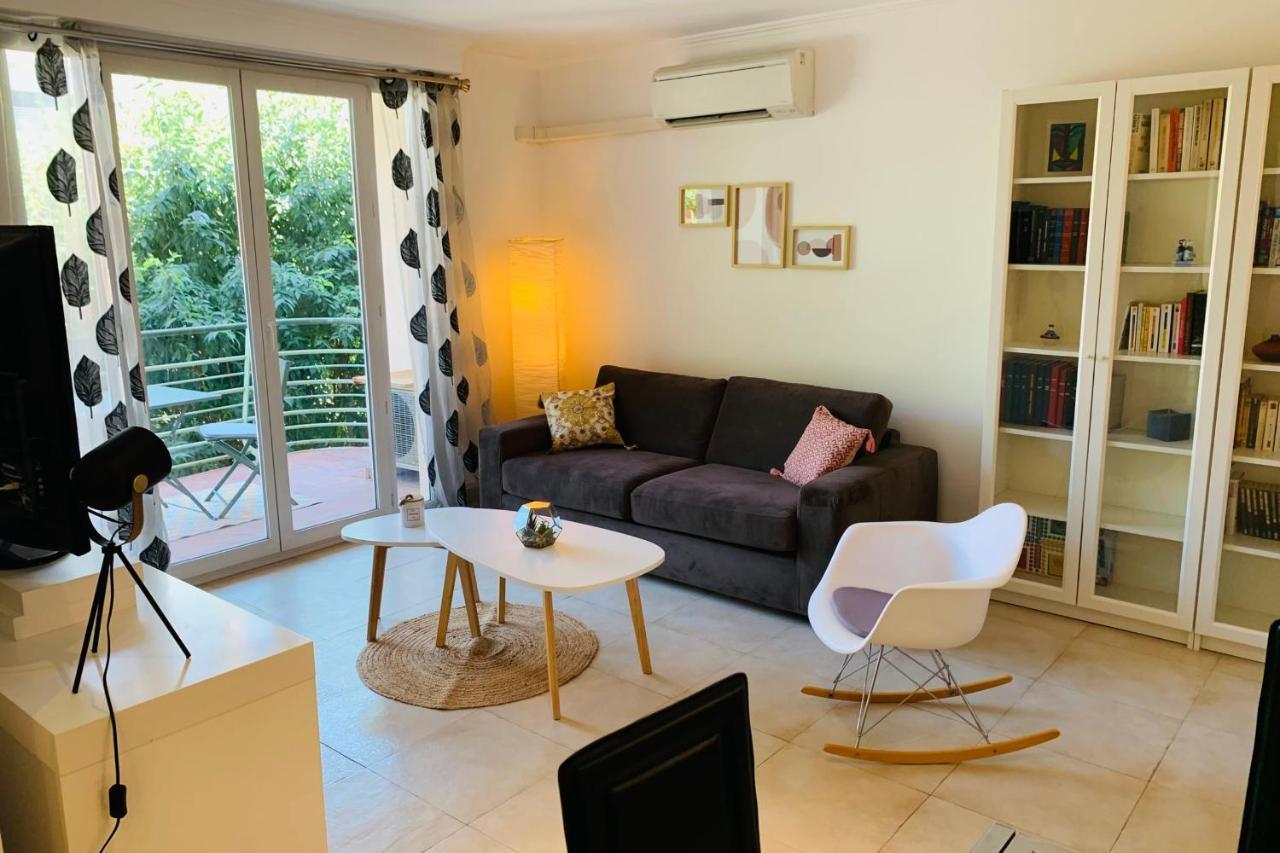 Bnb Renting Bright Design Flat Center Of Antibes Exterior foto