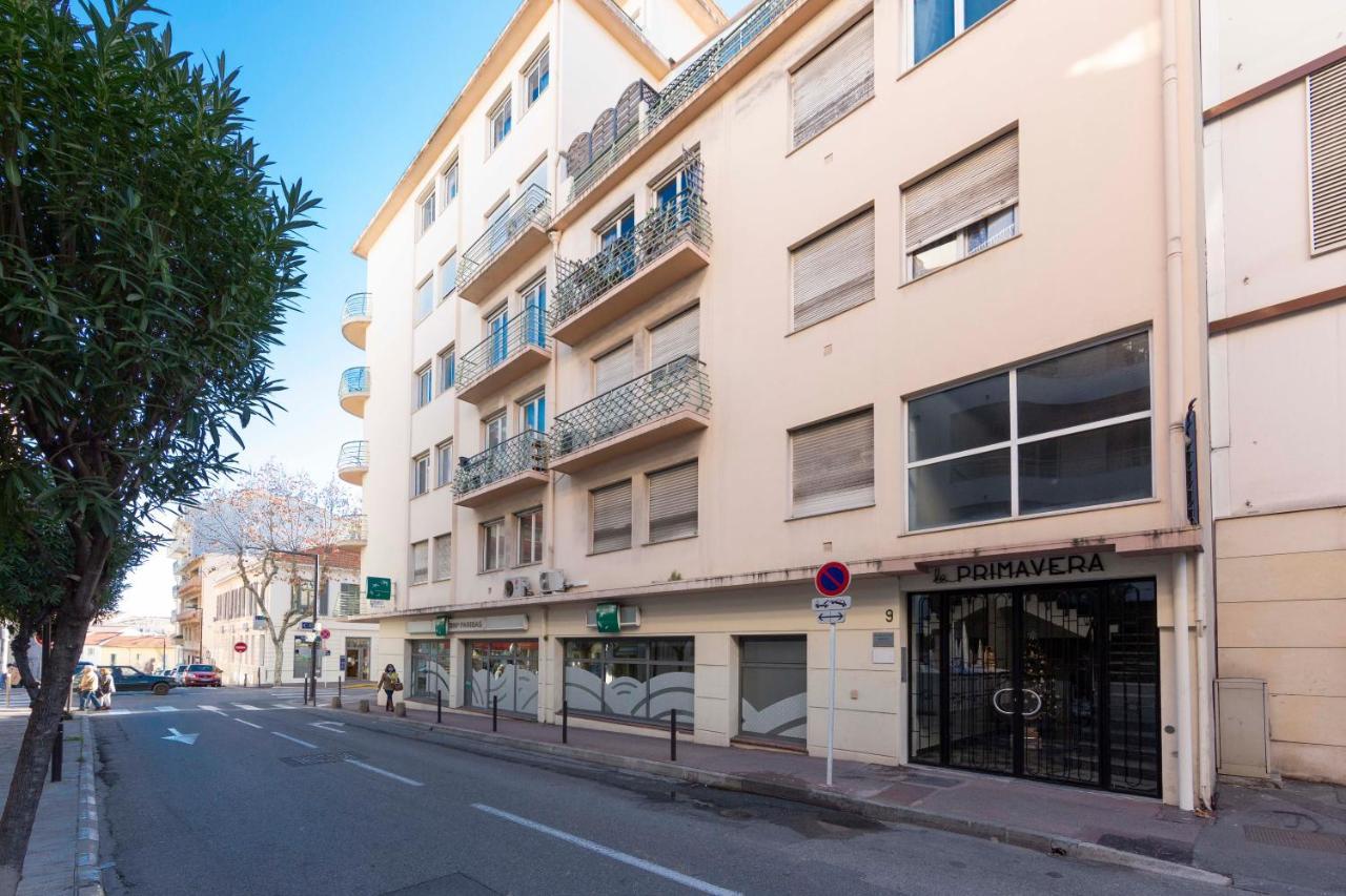 Bnb Renting Bright Design Flat Center Of Antibes Exterior foto