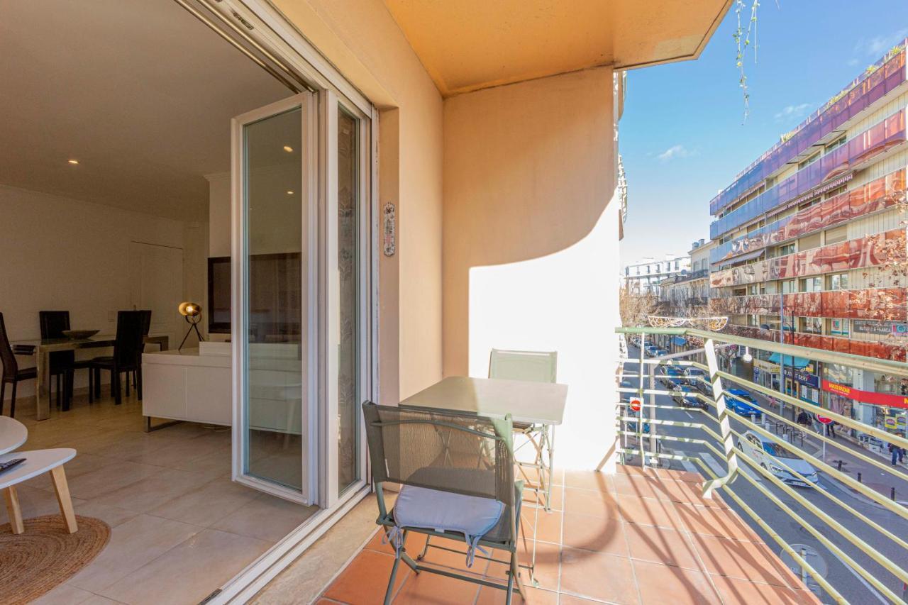 Bnb Renting Bright Design Flat Center Of Antibes Exterior foto